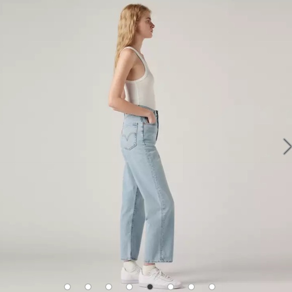LEVIS Ribcage Straight Ankle Women's Jeans - Picture 2 of 5